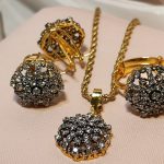 Elegant Vintage-Inspired Floral Set