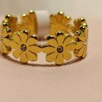 Golden Daisy Chain Statement Ring